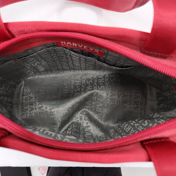 Harvey's Original Seatbelt Bag  Christmas Red Festive Satchel Handbag - Picture 10 of 12